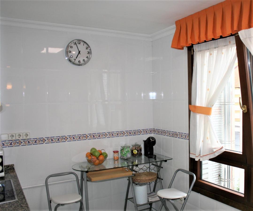 El Fuste Apartment โอเบียโด ภายนอก รูปภาพ